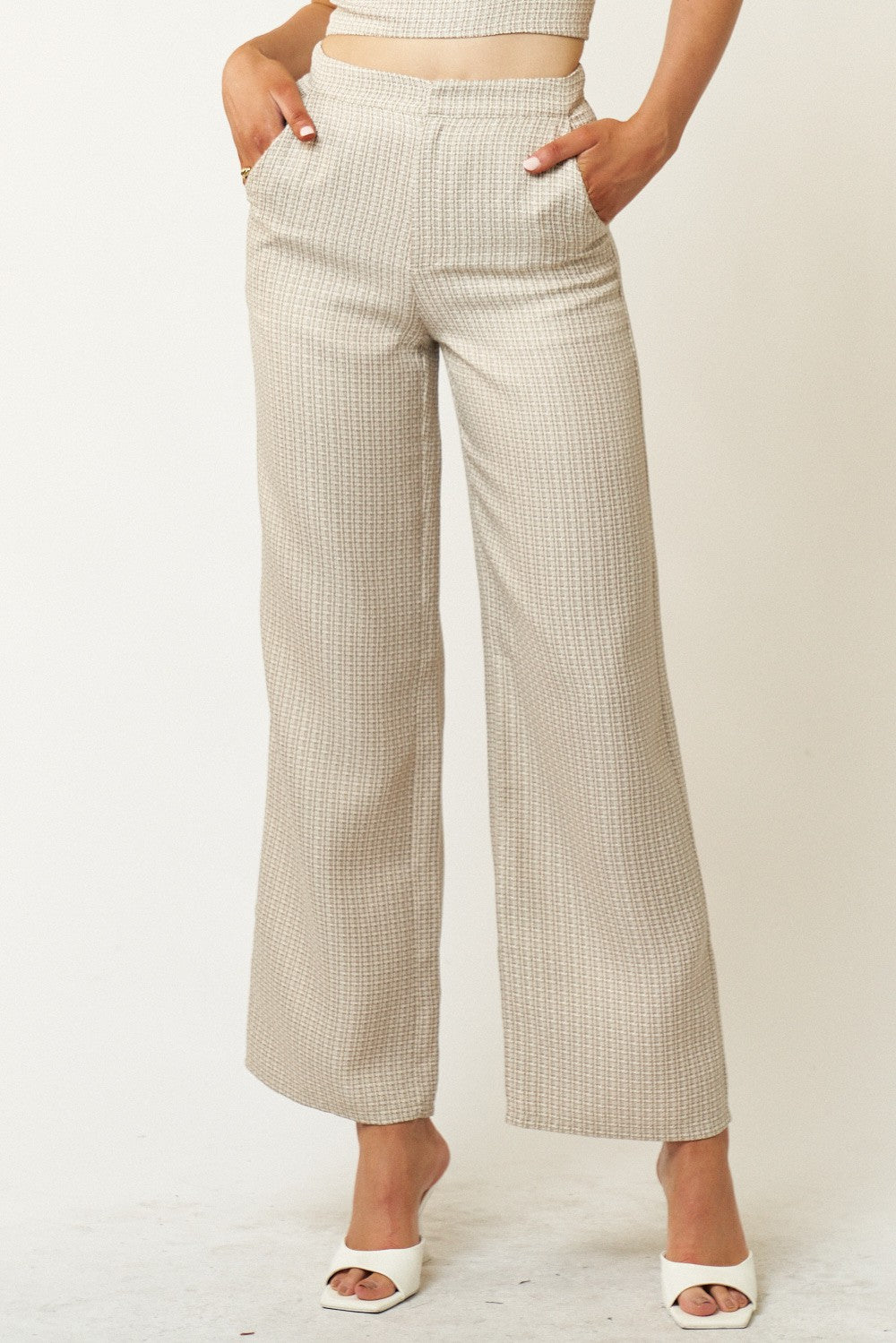 Nia Pant