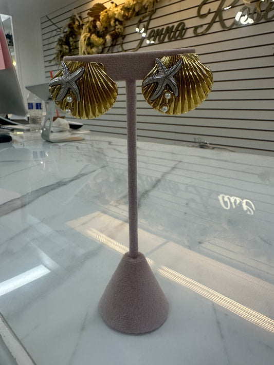 Gold Seashell Earrings