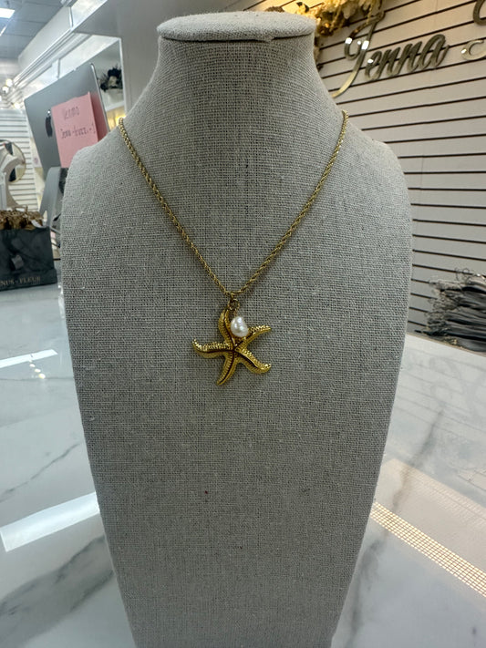 Starfish Pearl Necklace