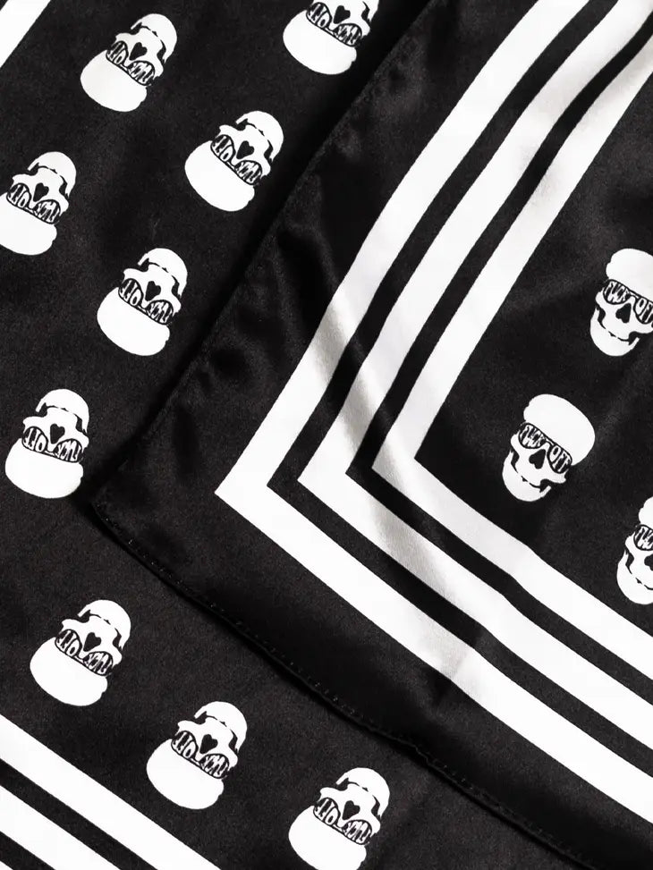 'F' SKULL SCARF