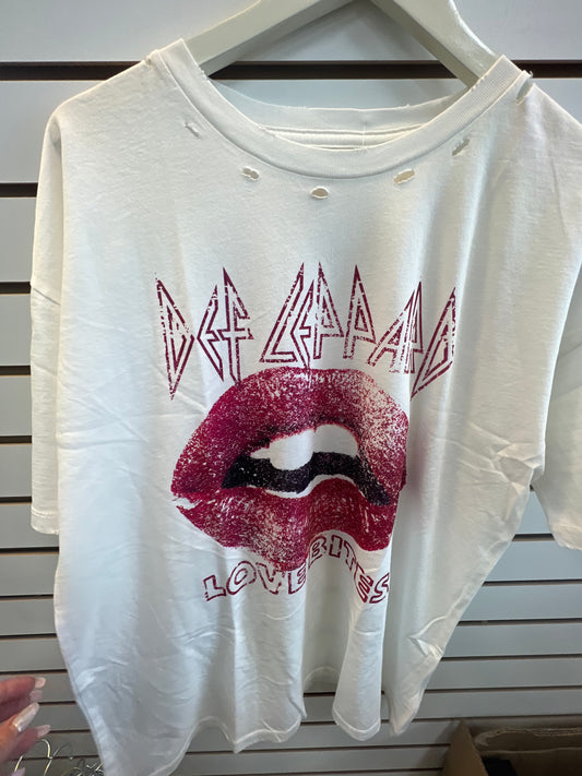 LOVE BITES TEE