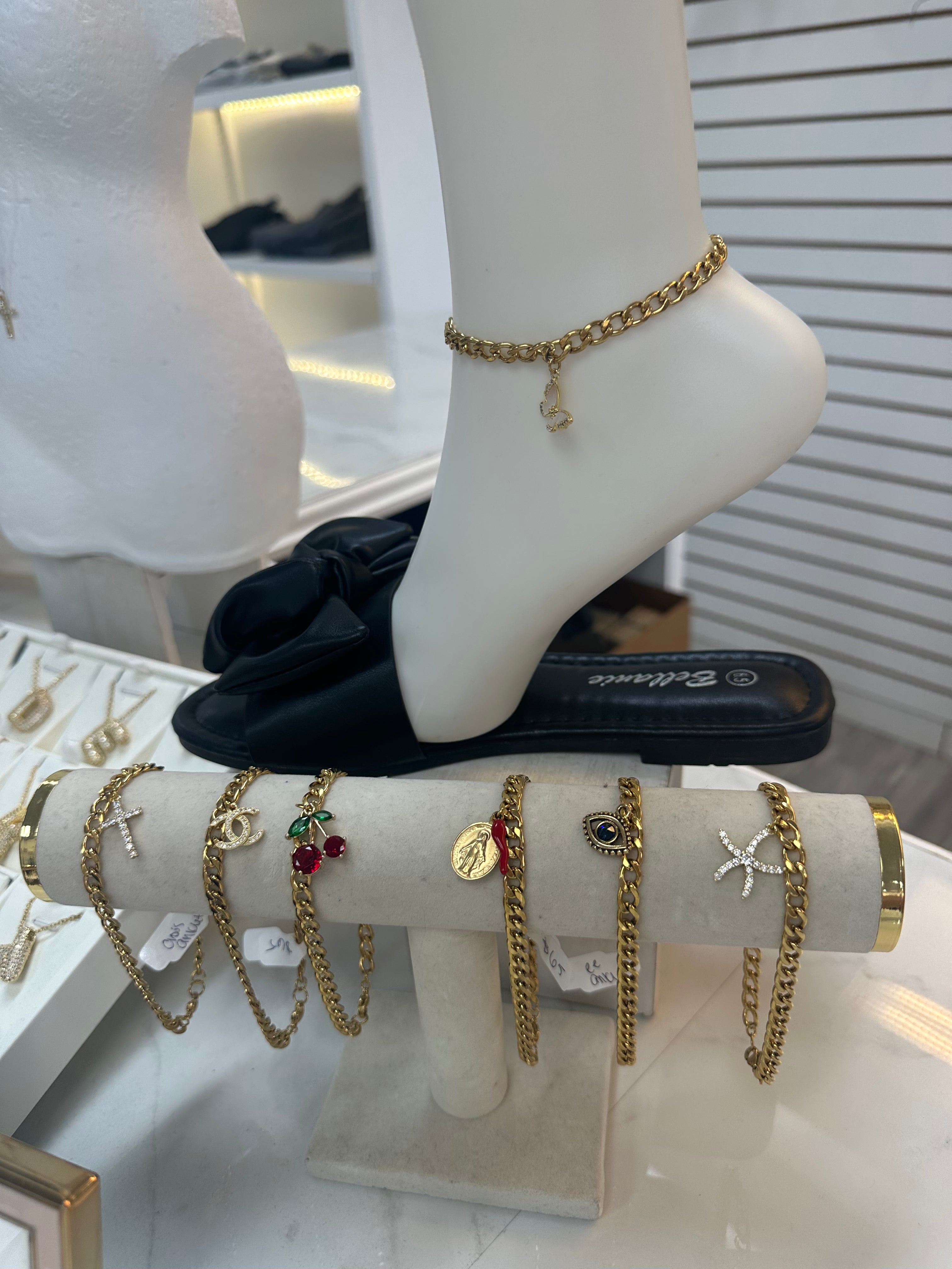 Anklet