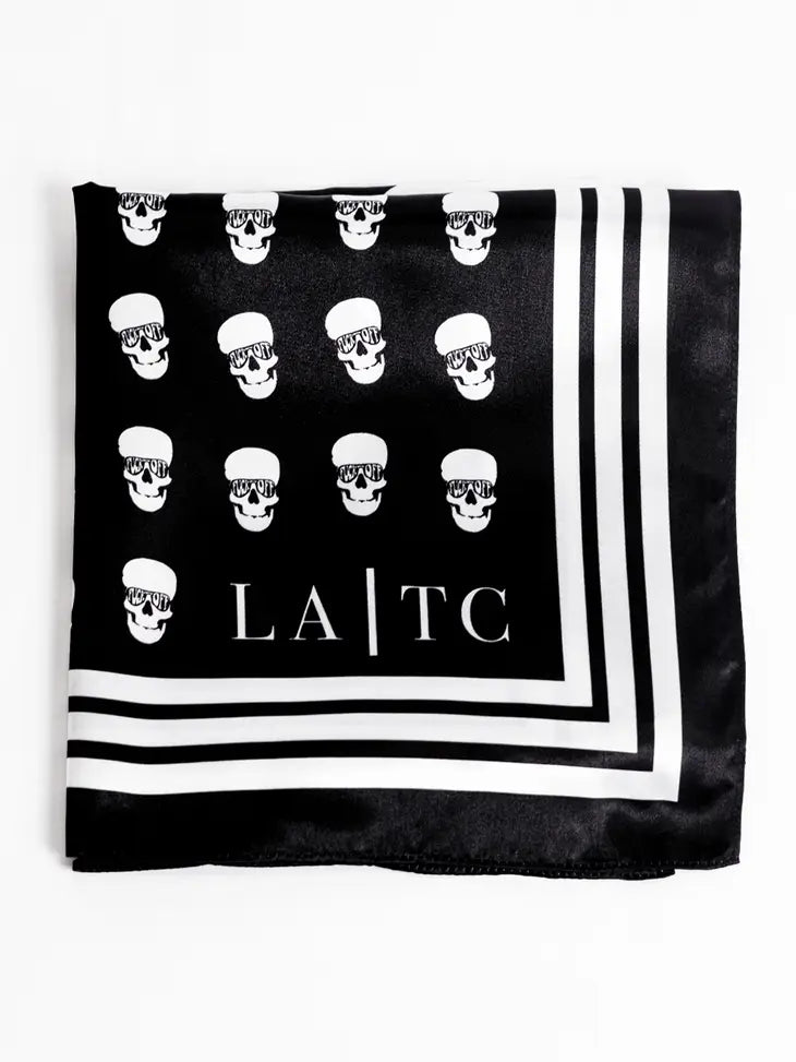'F' SKULL SCARF